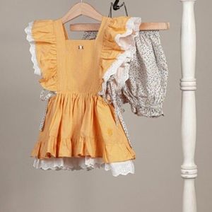 Well dressed Wolf honey Kate with M2M bow